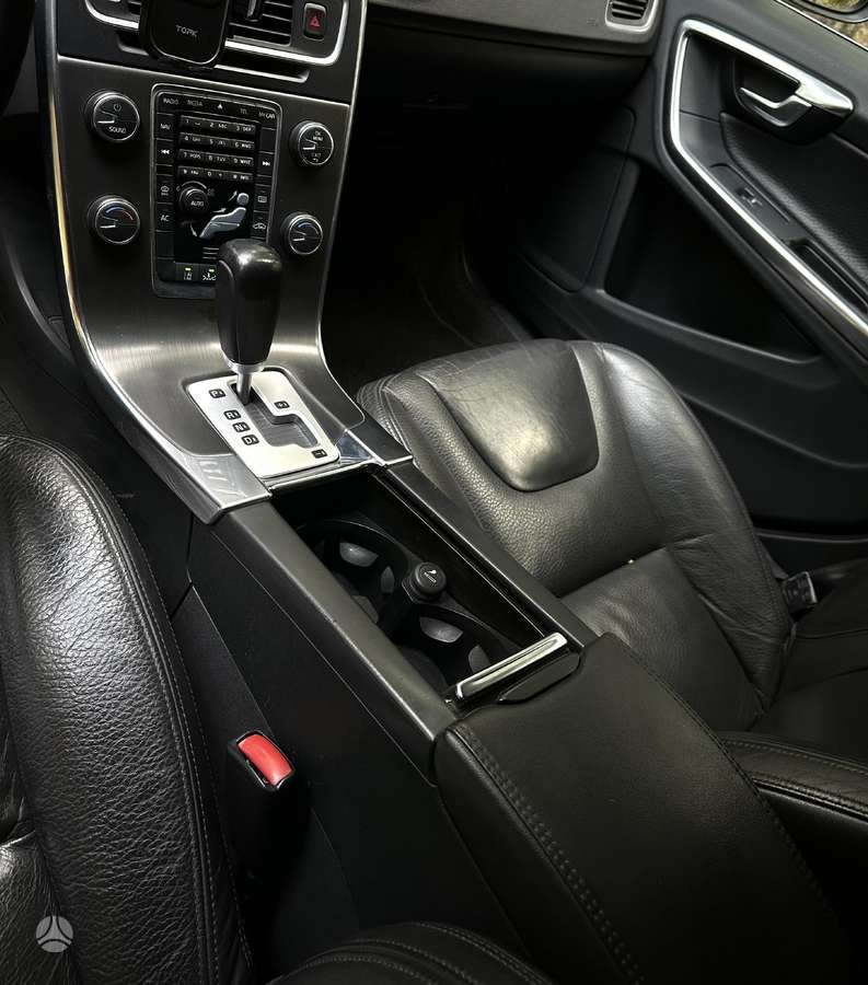 Volvo V60, 2.0 l., Универсал