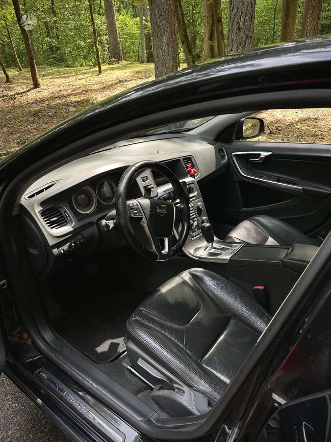 Volvo V60, 2.0 l., universalas