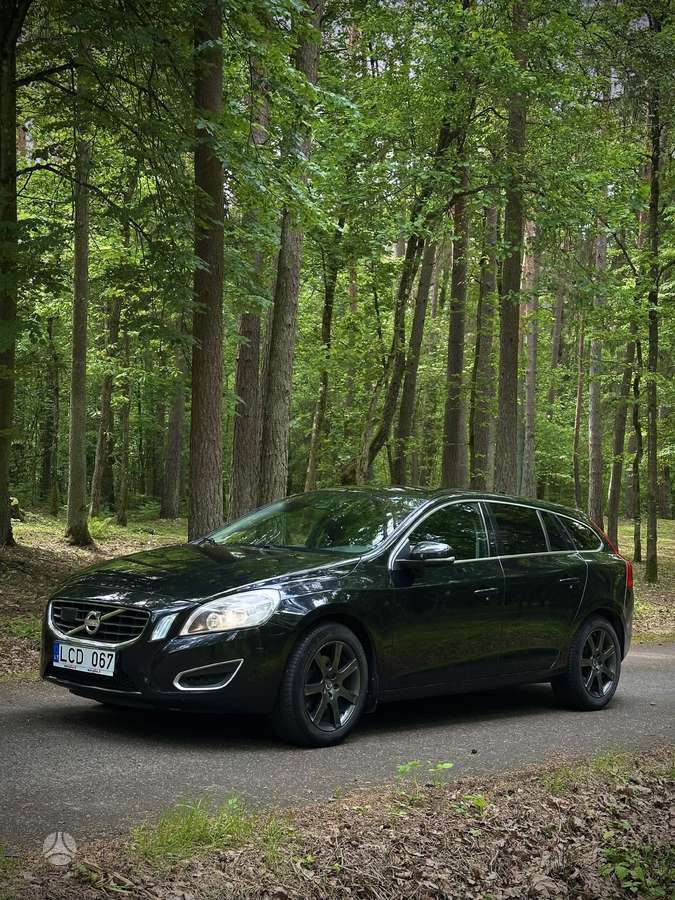Volvo V60, 2.0 l., universalas