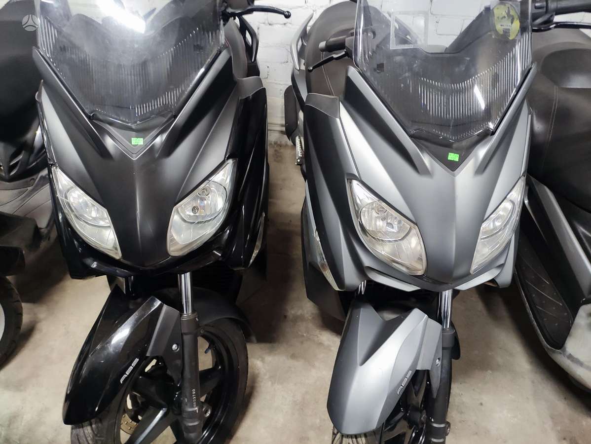 Yamaha X-max 125cc, scooters / mopeds