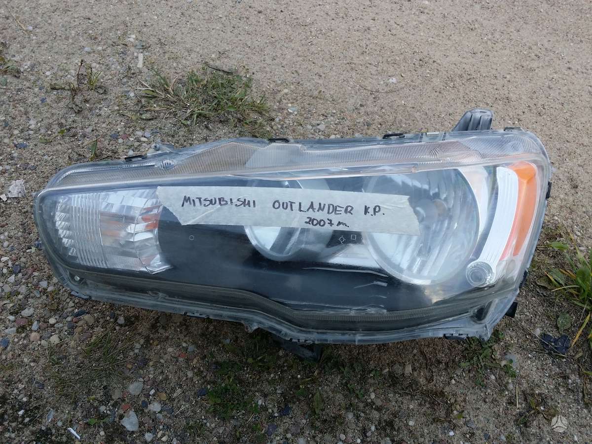 Mitsubishi Lancer bamperiai, žibintai