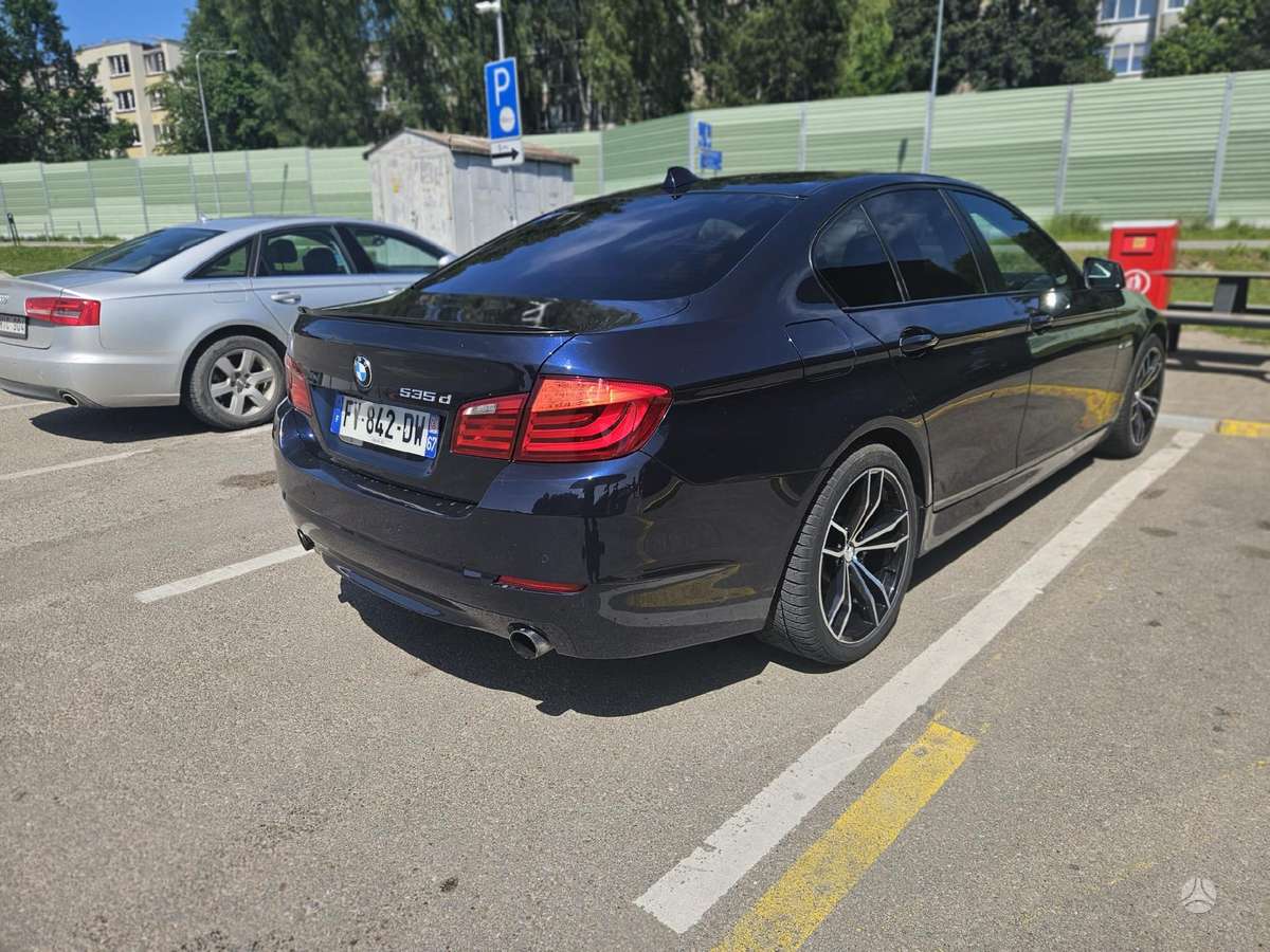 BMW 535, 3.0 l., Седан