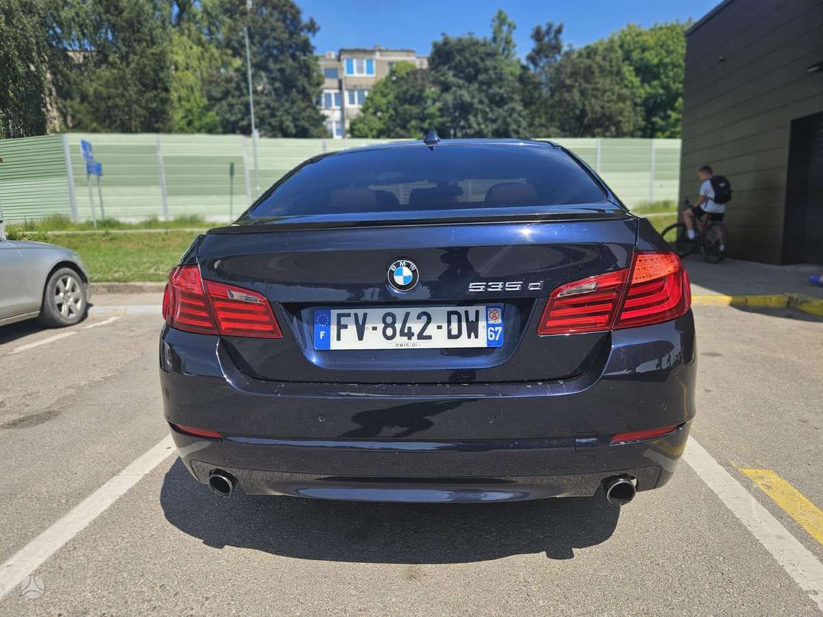 BMW 535, 3.0 l., Седан