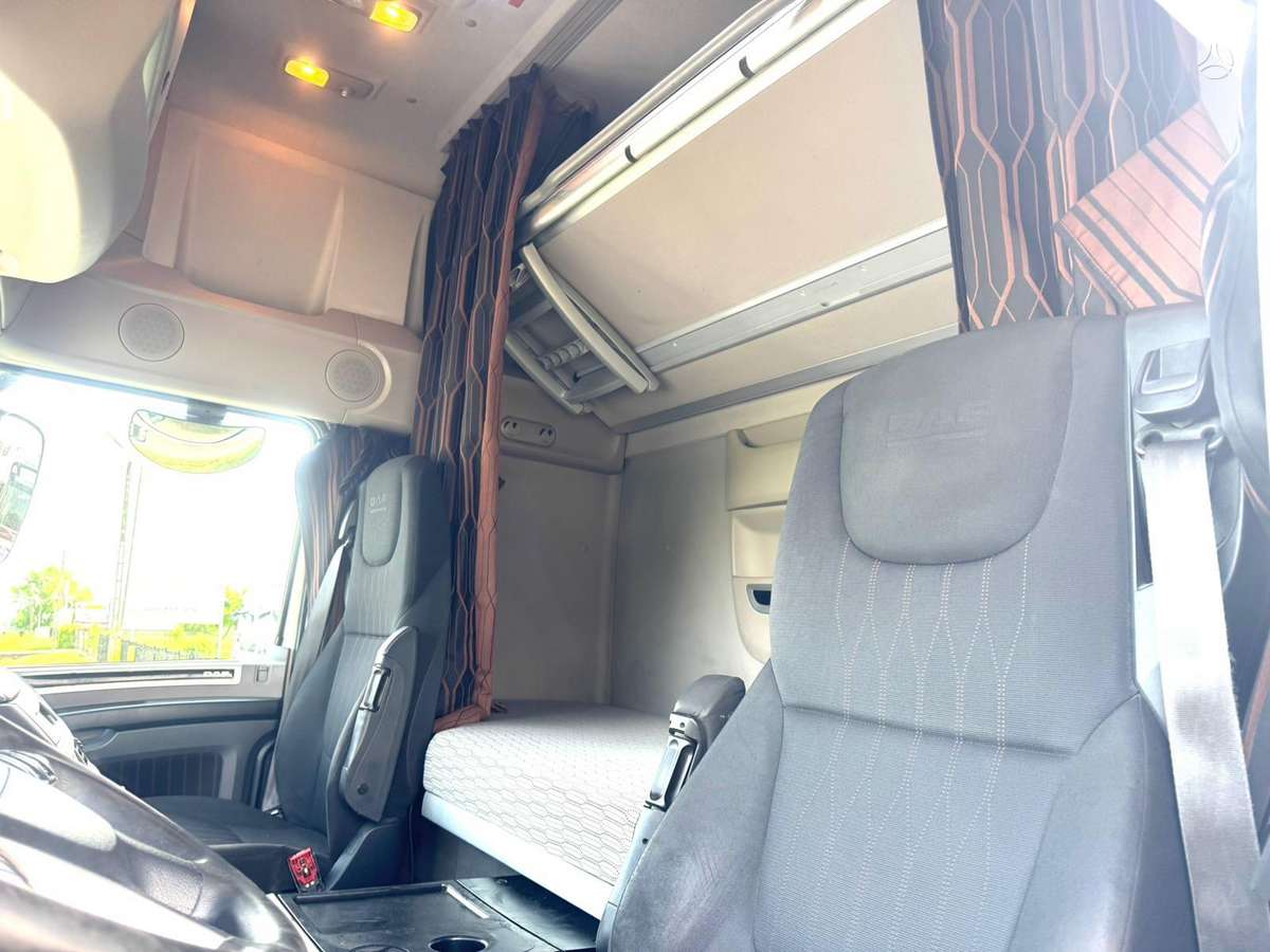 DAF XF 480 Mega Super Space Cab, double sleeper