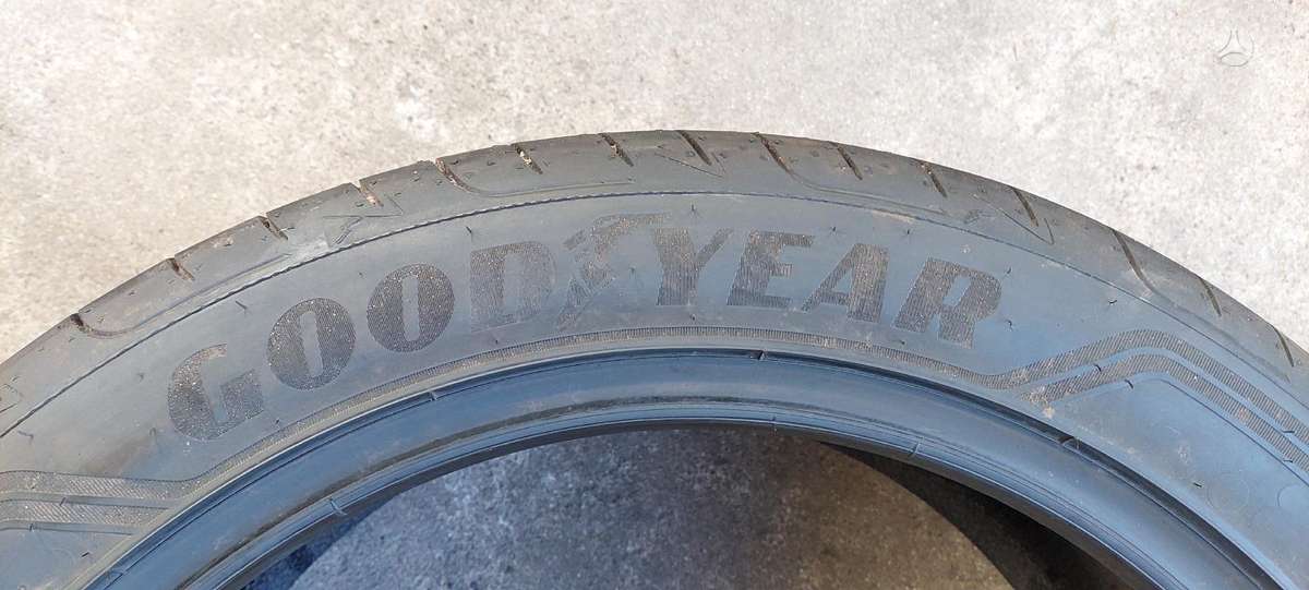 Goodyear, летние 255/45 R20