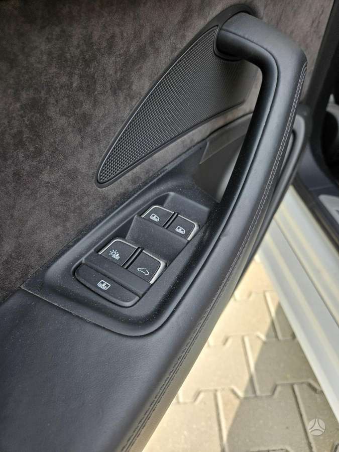 Audi A8 L, 3.0 l., limousine