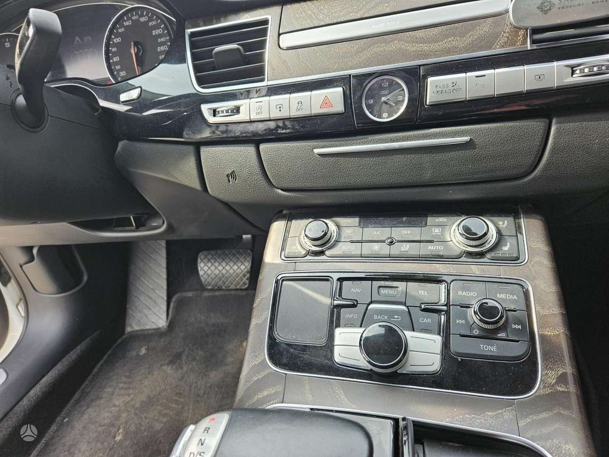 Audi A8 L, 3.0 l., limousine