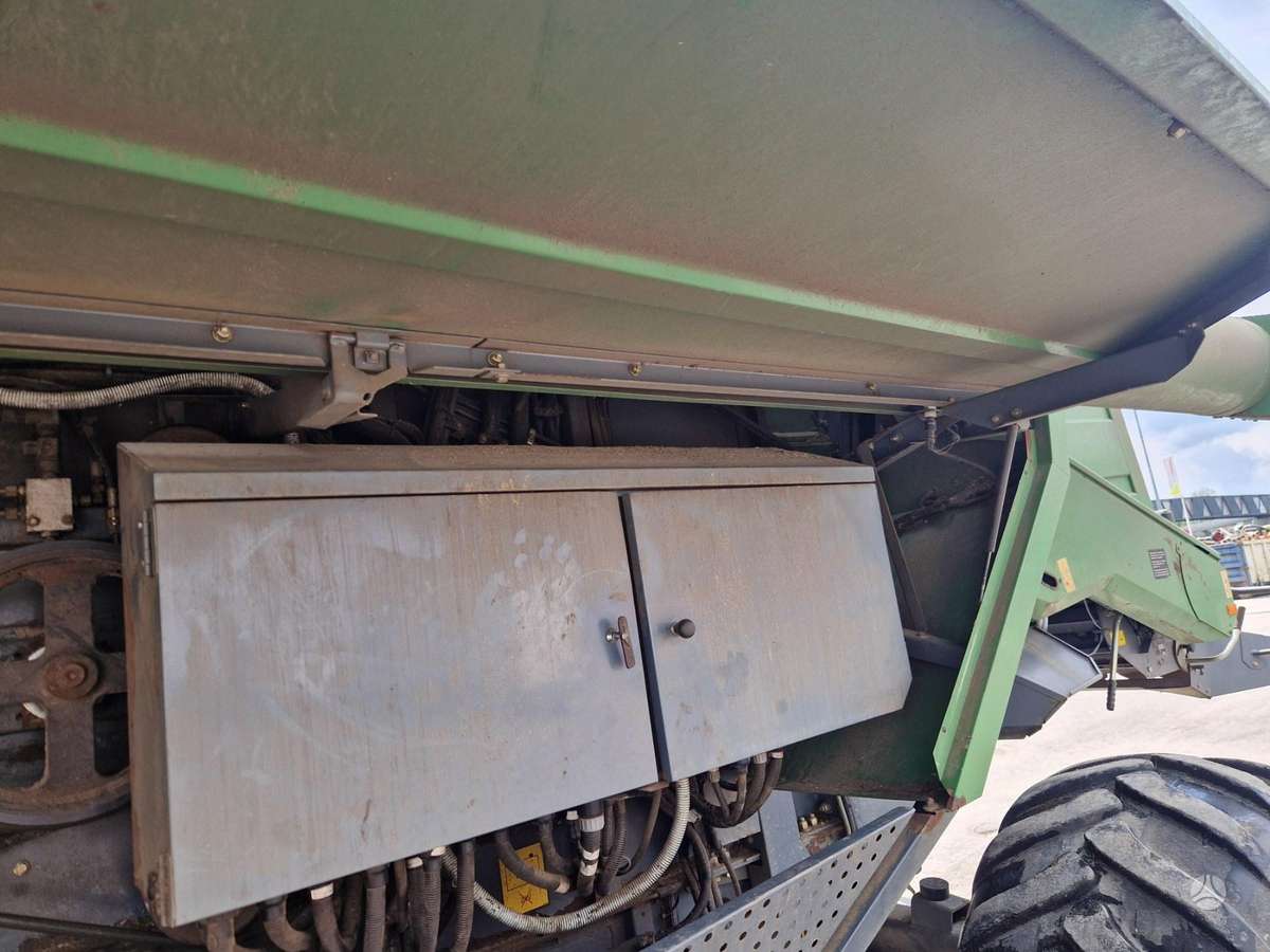Fendt 8300, combine harvesters
