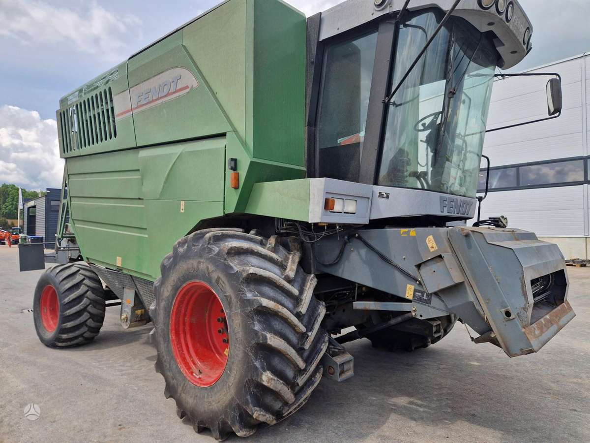 Fendt 8300, kombainai