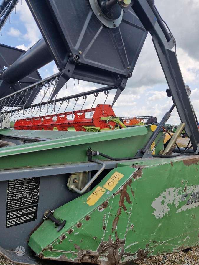 Fendt 8300, kombainai