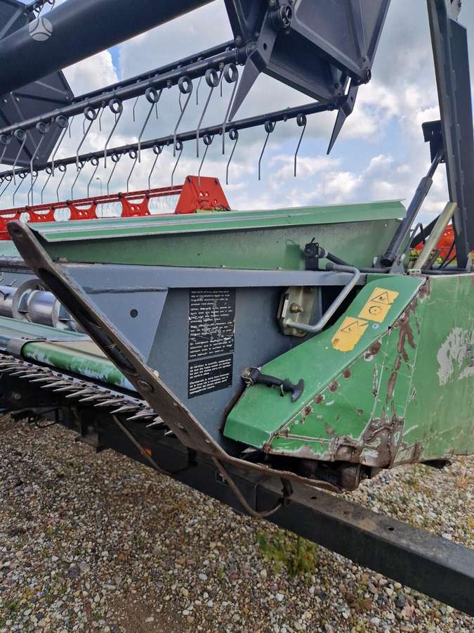Fendt 8300, kombainai