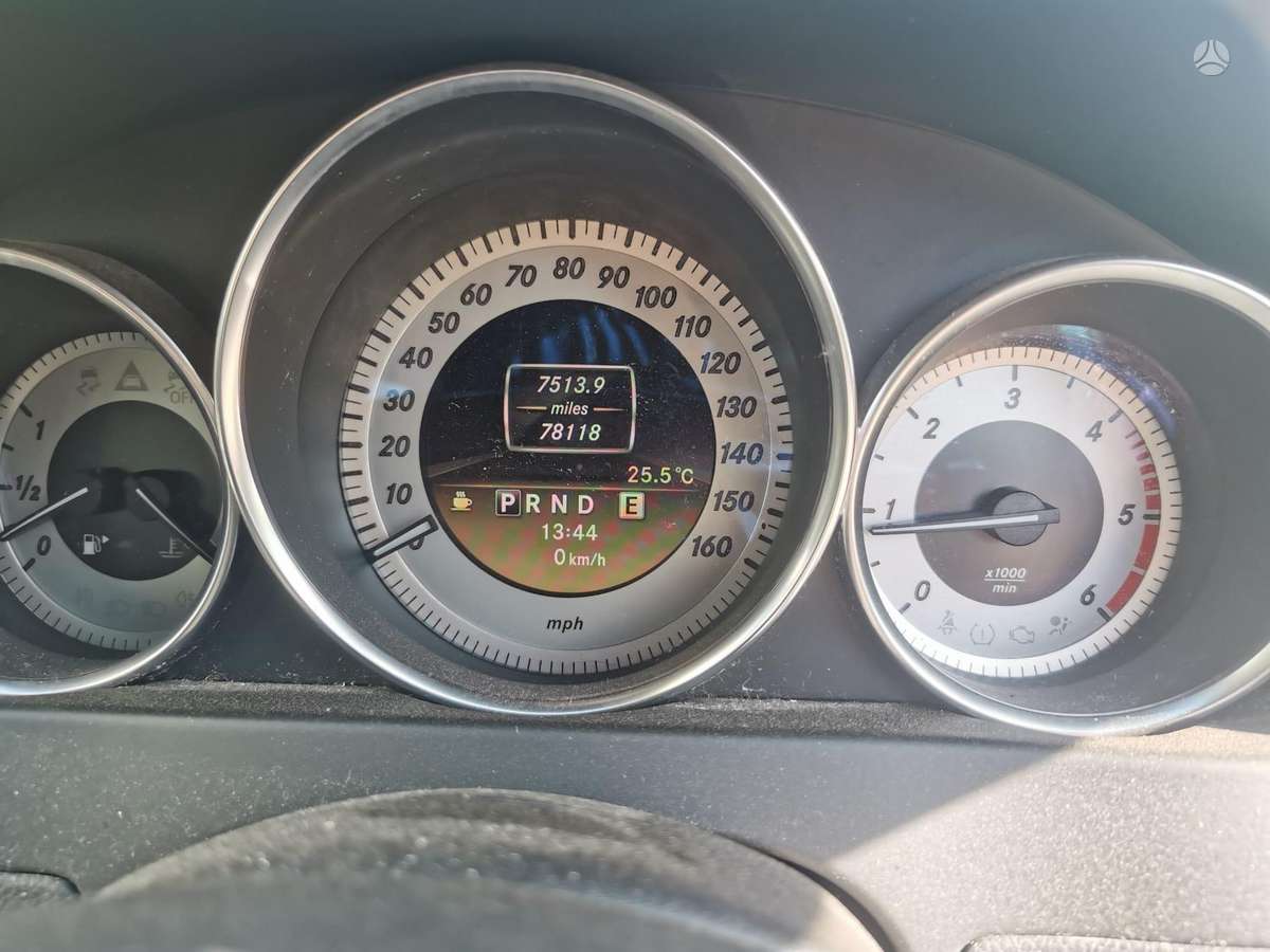 Mercedes-Benz C250 dalimis