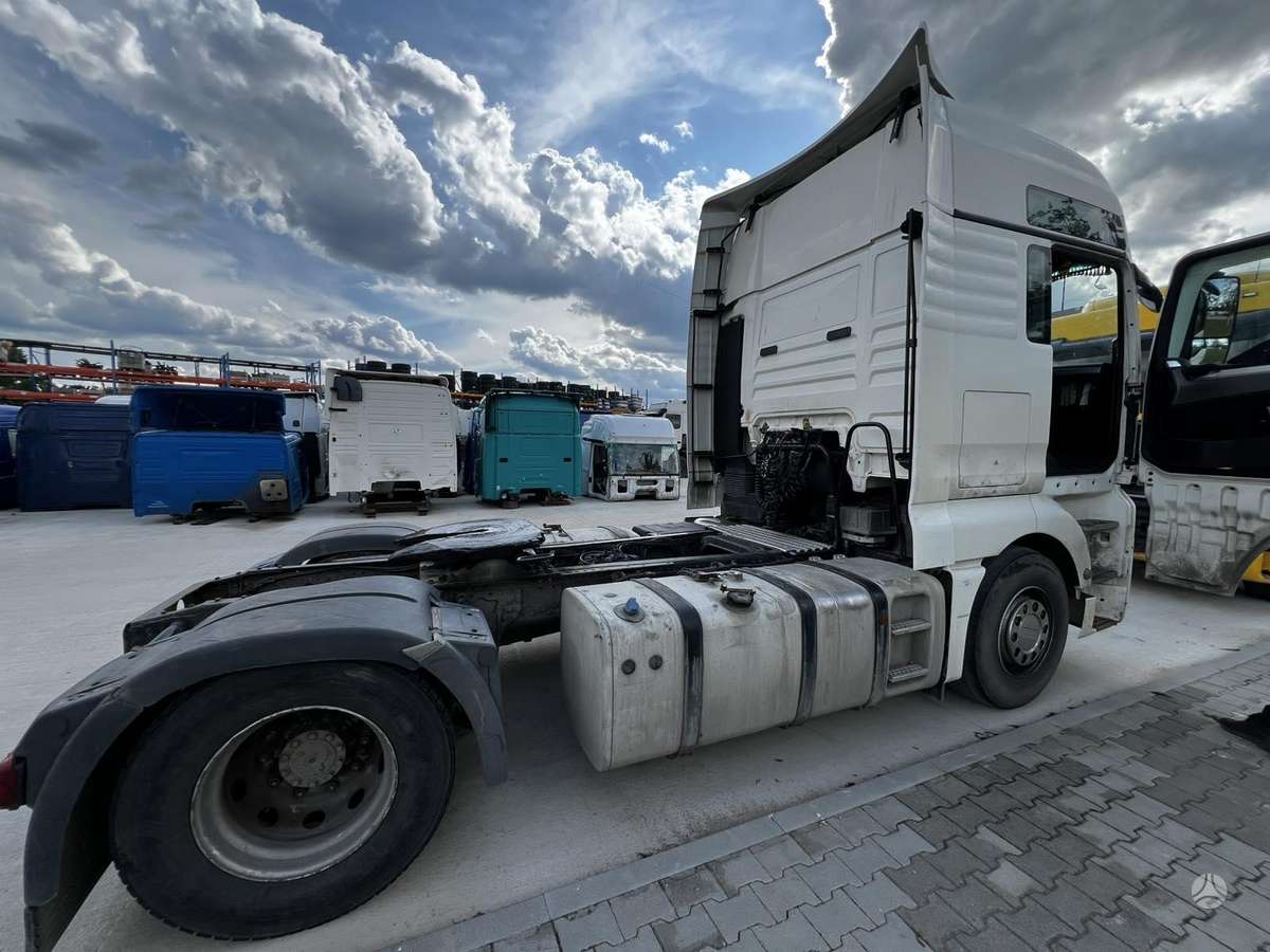 MAN TGX, semi-trailer trucks