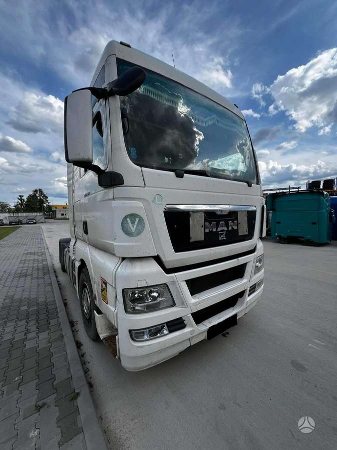 MAN TGX, semi-trailer trucks
