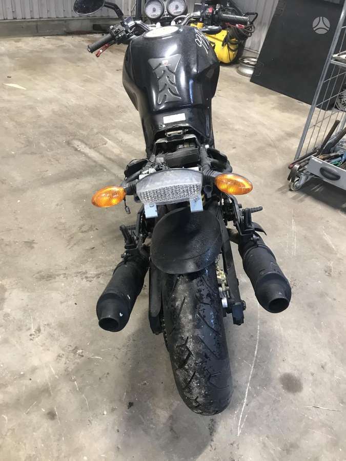 Ducati Monster, street / classic