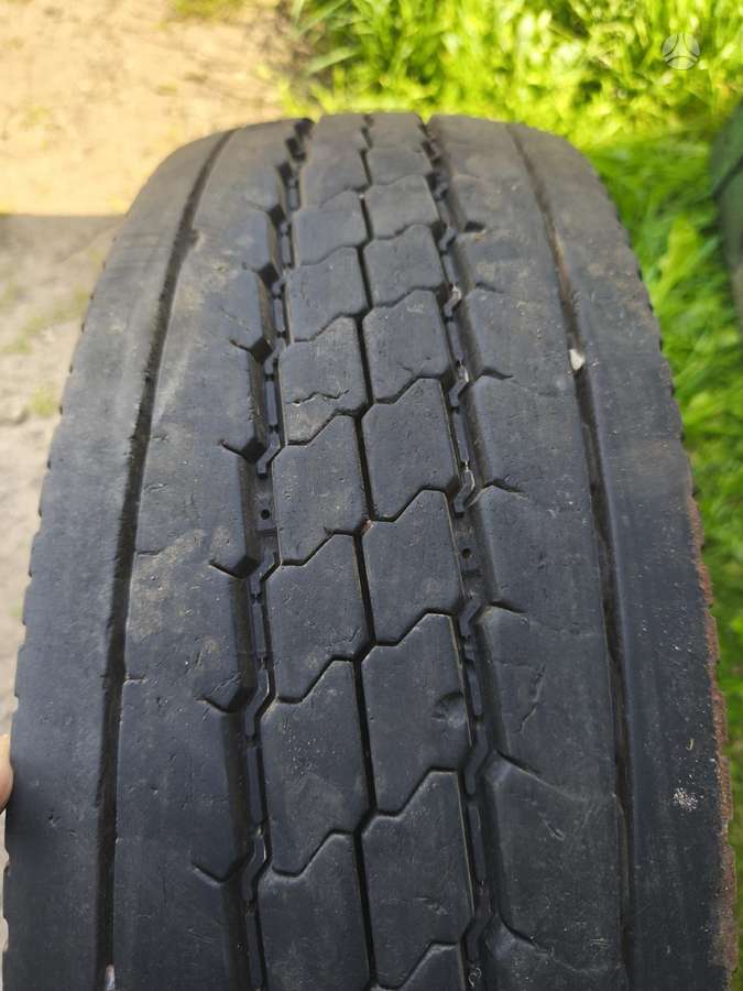 Continental, летние 235/75 R17,5
