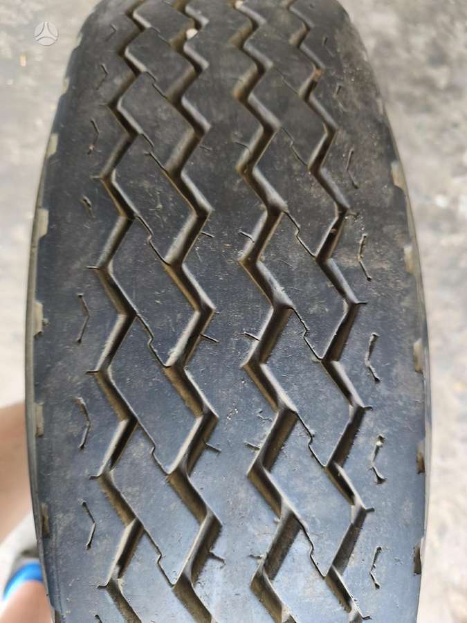 Continental, летние 235/75 R17,5