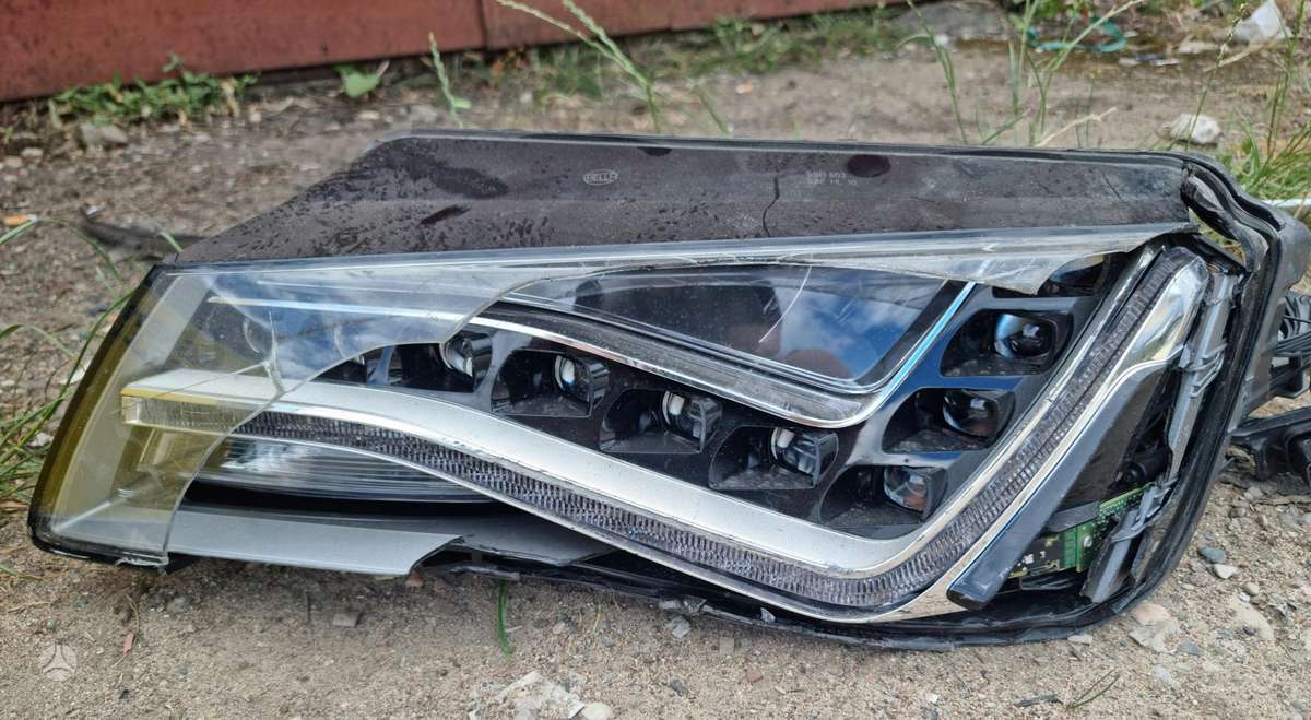 Audi A8 hood (front, rear), lights