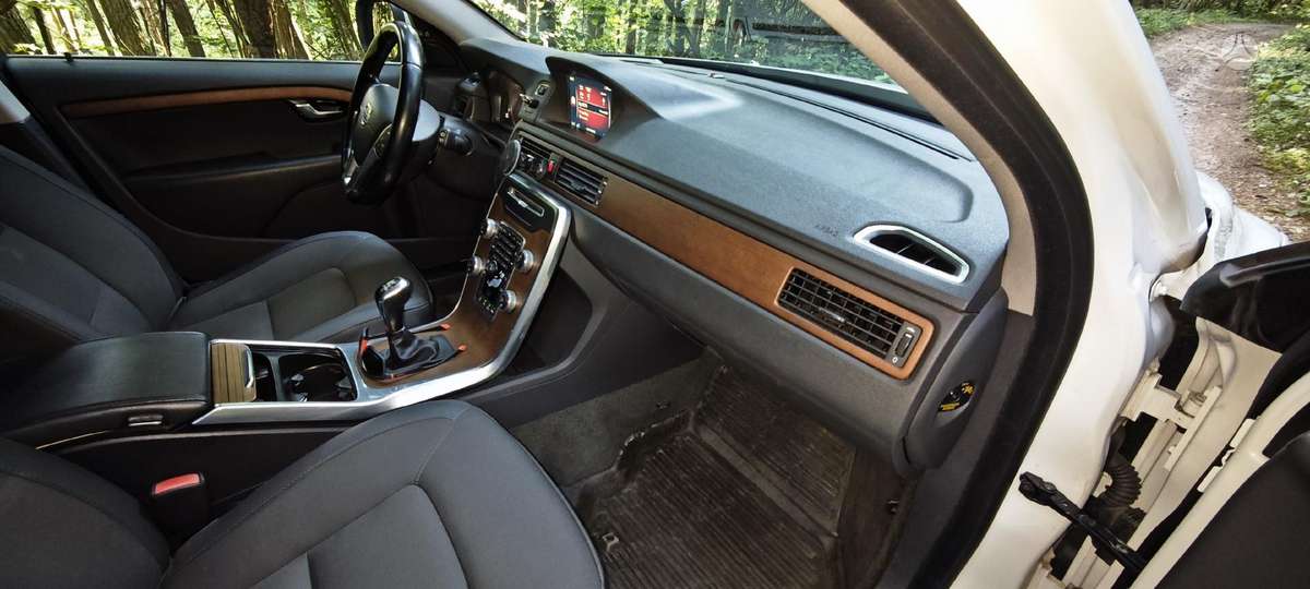 Volvo XC70 - 11