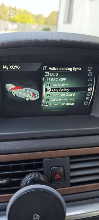 Volvo XC70, 2.0 l., Универсал