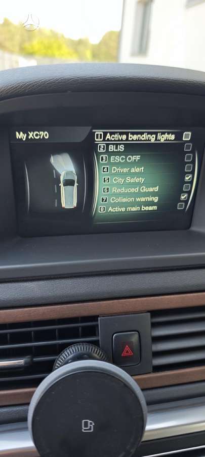Volvo XC70, 2.0 l., wagon