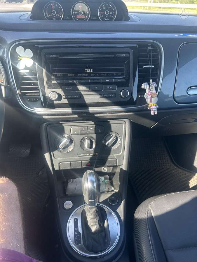 Volkswagen Beetle, 2.0 l., hatchback