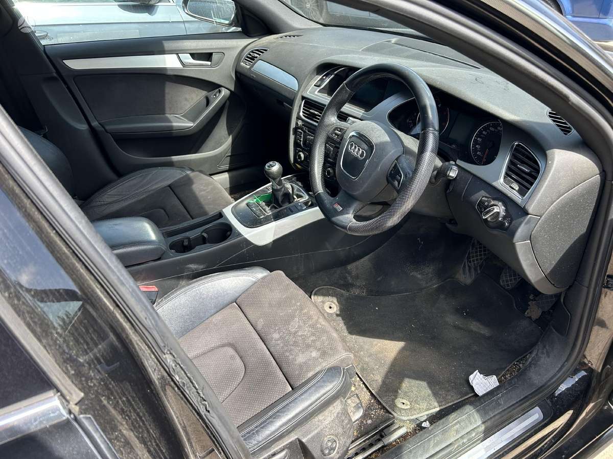 Audi A4 Dalis pristatome