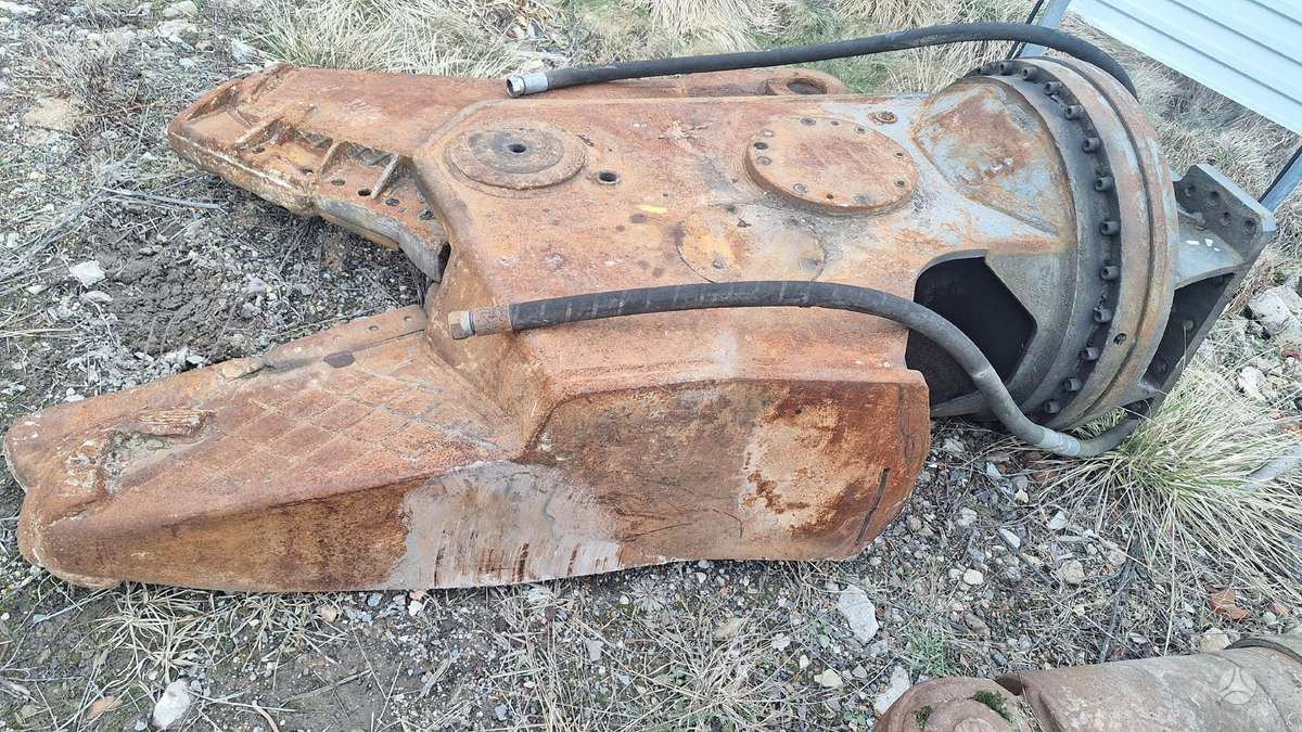 Caterpillar Veractert, hydraulic shears