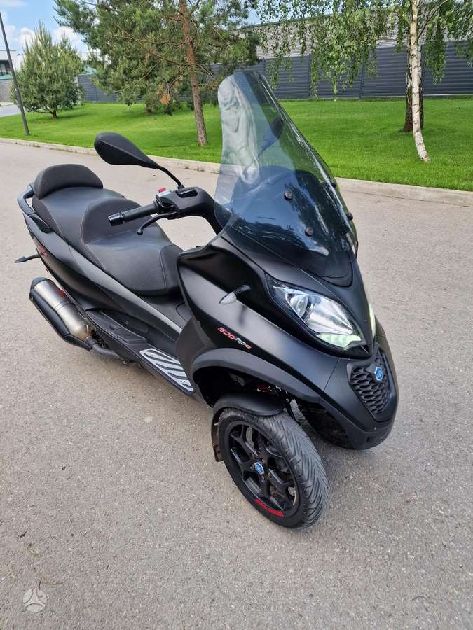 Piaggio MP3 500cc, trikes