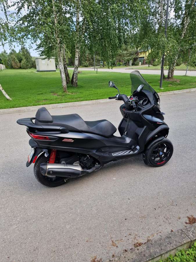 Piaggio MP3 500cc, trikes