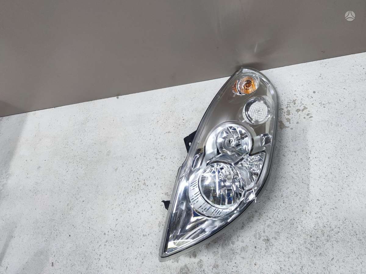 Renault Master žibintai, apdailos grotelės