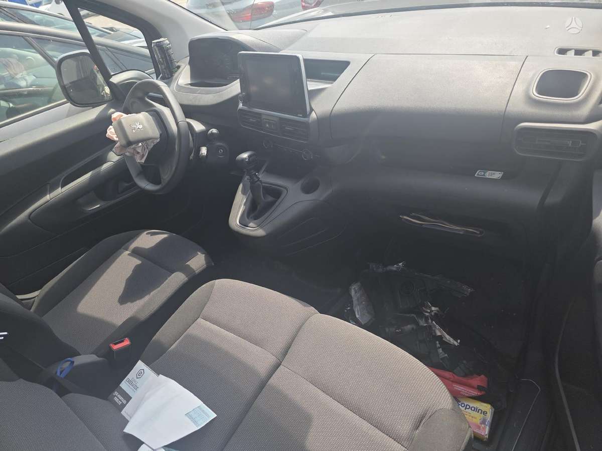 Peugeot Partner - 9