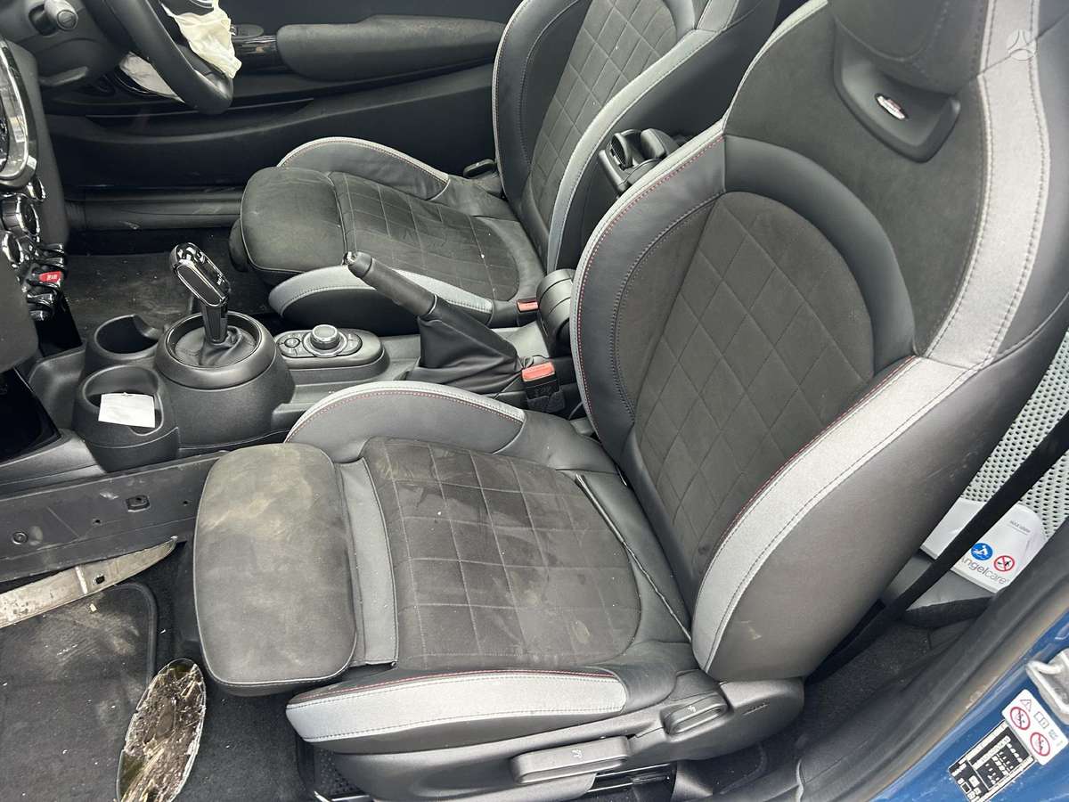 Mini Cooper dalimis. Ardomas mini cooper f56 2023m dalimis