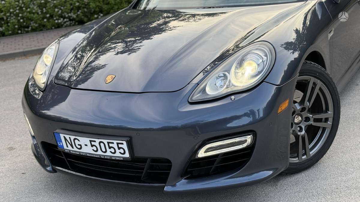 Porsche Panamera - 2