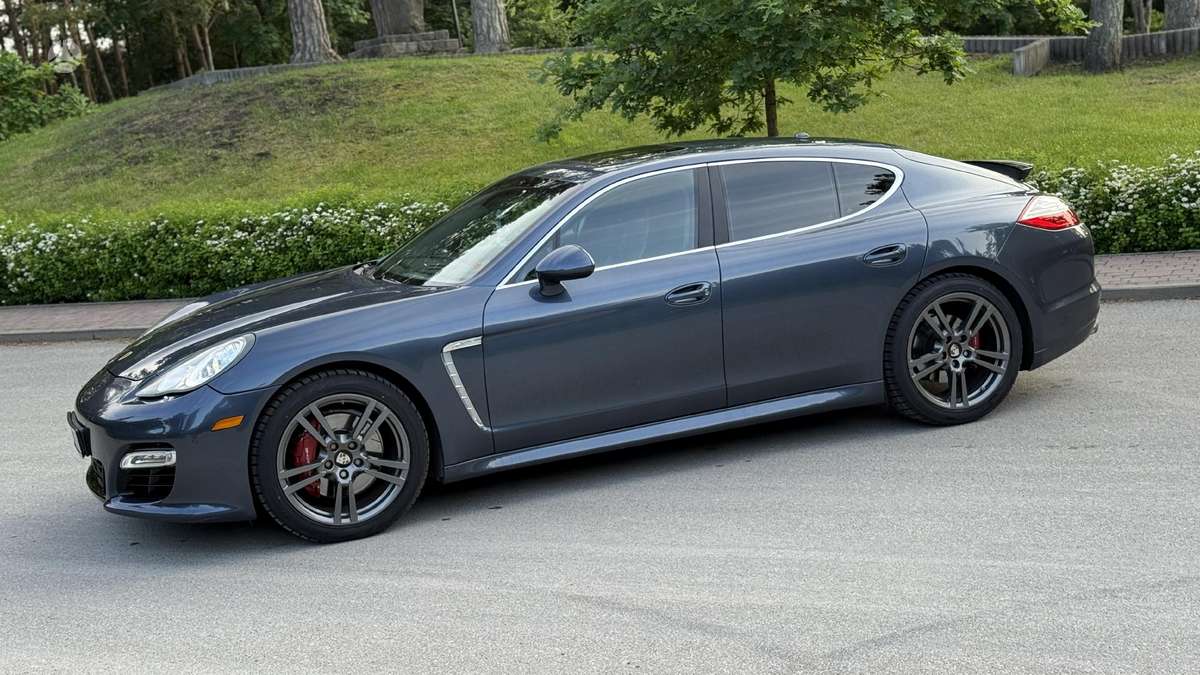 Porsche Panamera - 5