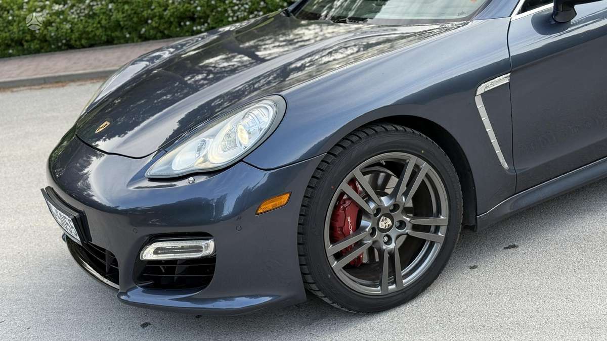 Porsche Panamera - 6