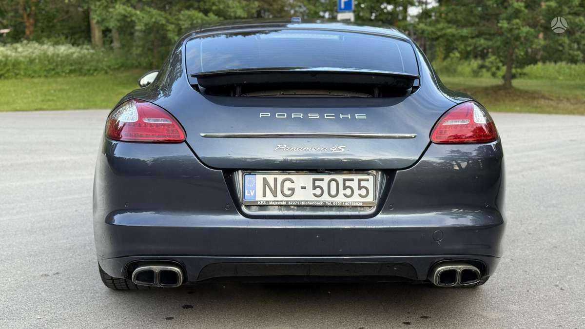 Porsche Panamera - 10