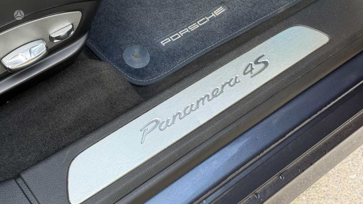 Porsche Panamera, 4.8 l., hatchback