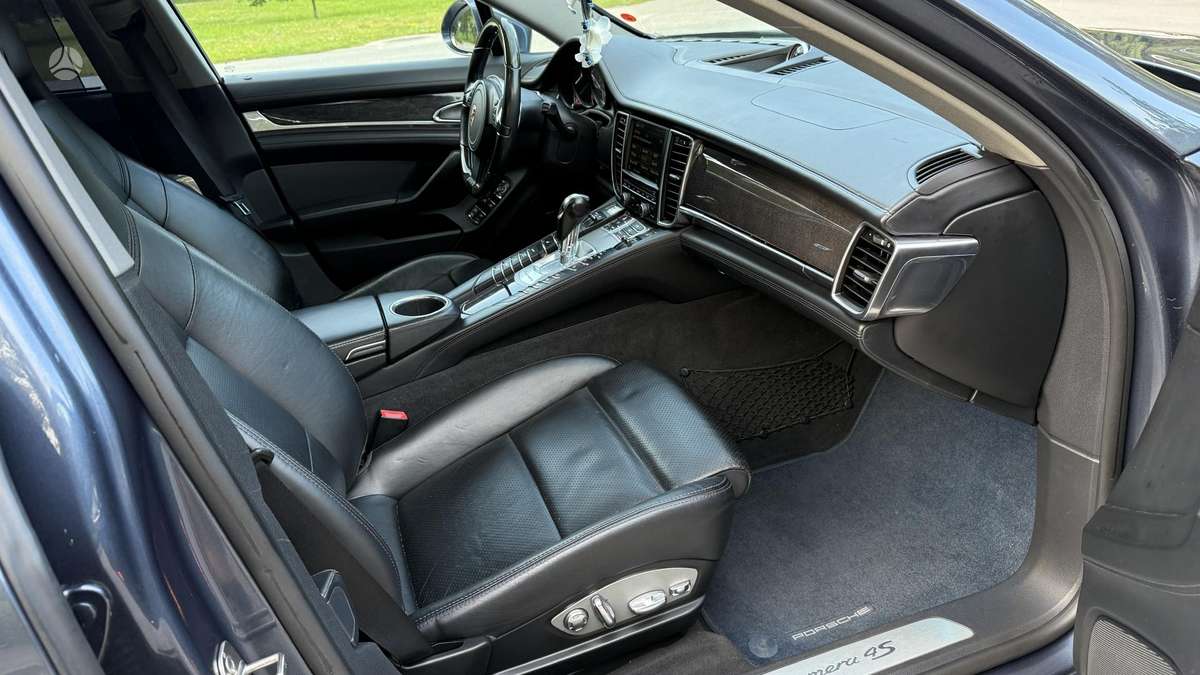 Porsche Panamera, 4.8 l., hatchback