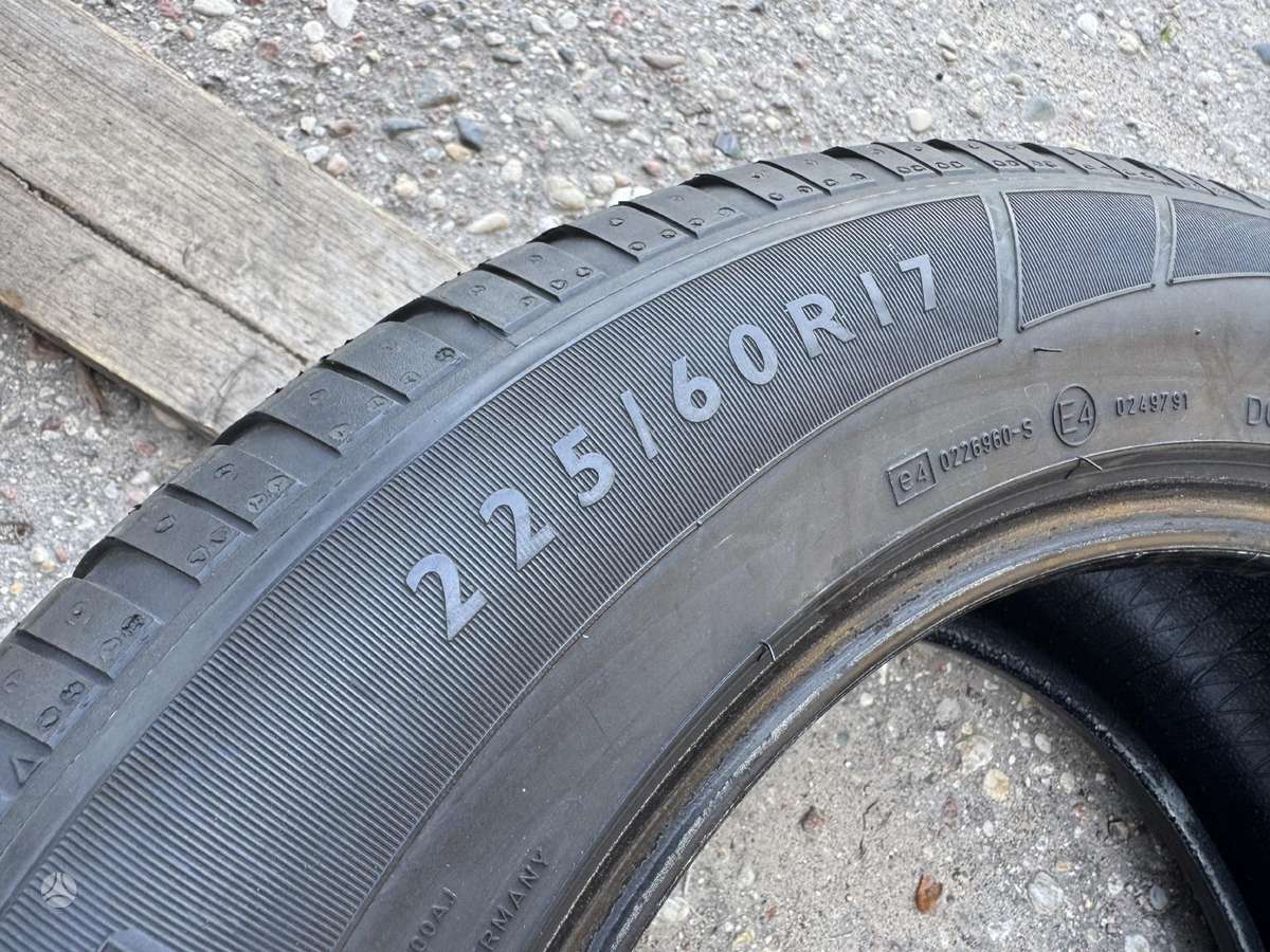 Dunlop 4-5mm, universalios 225/55 R17