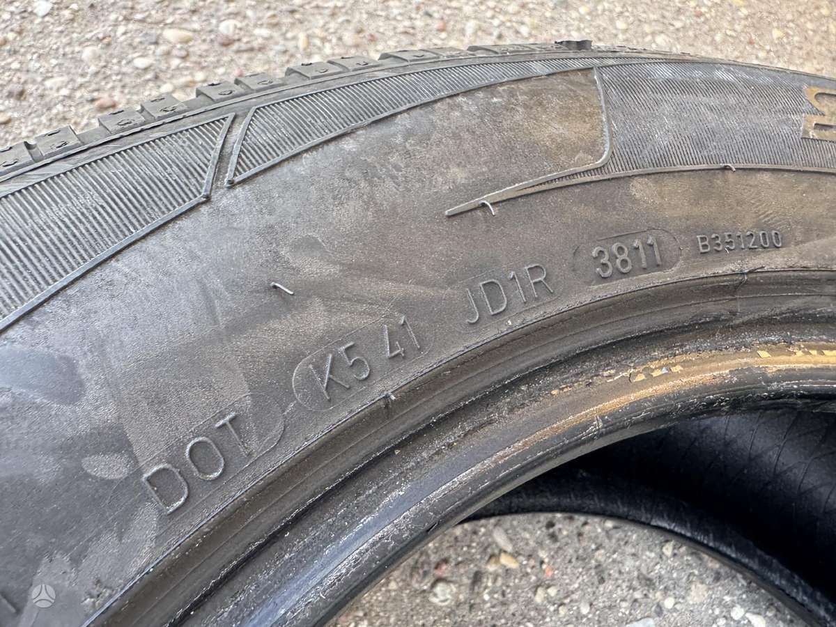Dunlop 4-5mm, universalios 225/55 R17