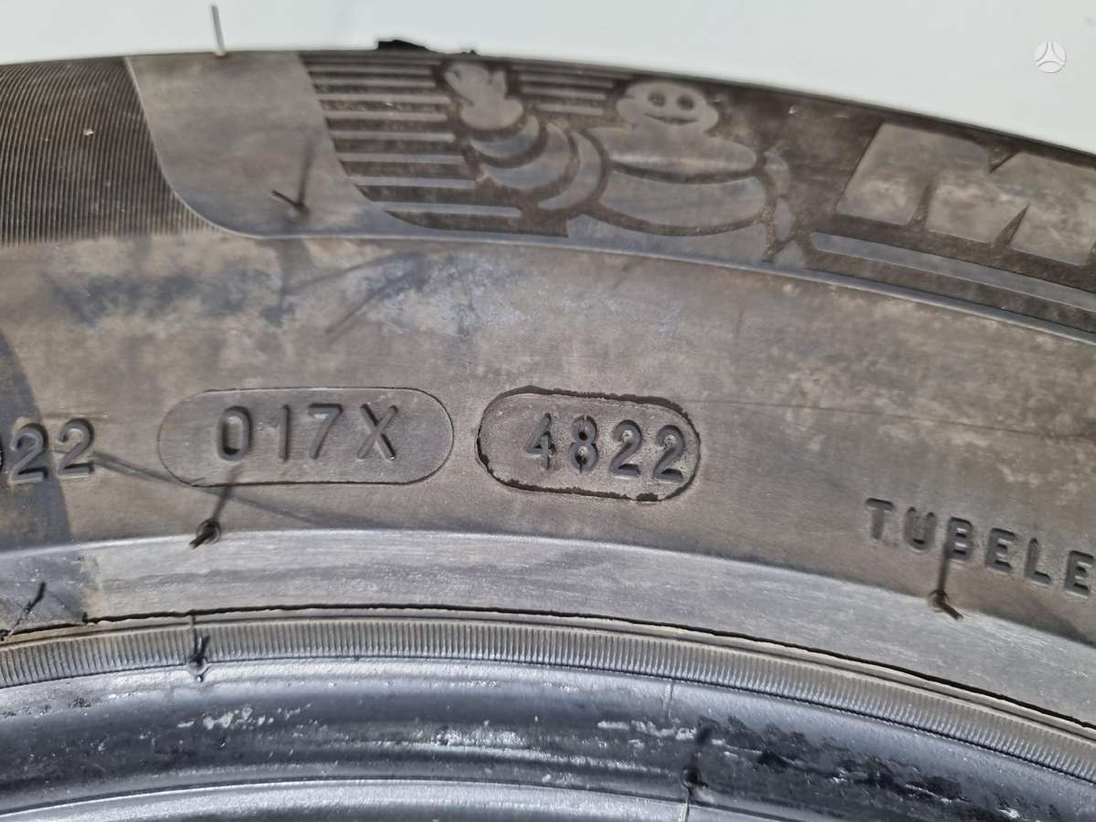 Michelin 6mm, 2022m, winter 215/65 R17