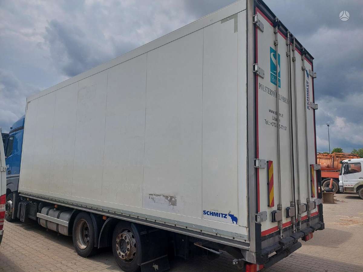 Schmitz TVO18M, trucks