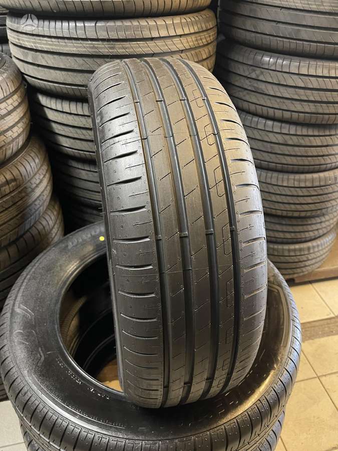 Goodyear Efficient Grip Performance, summer 205/55 R17