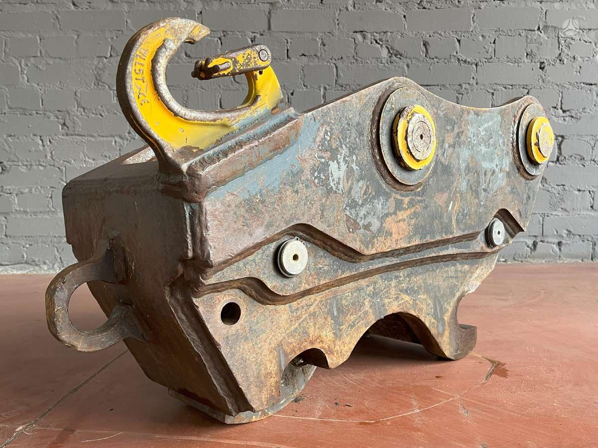 Komatsu PW160-11, ковши
