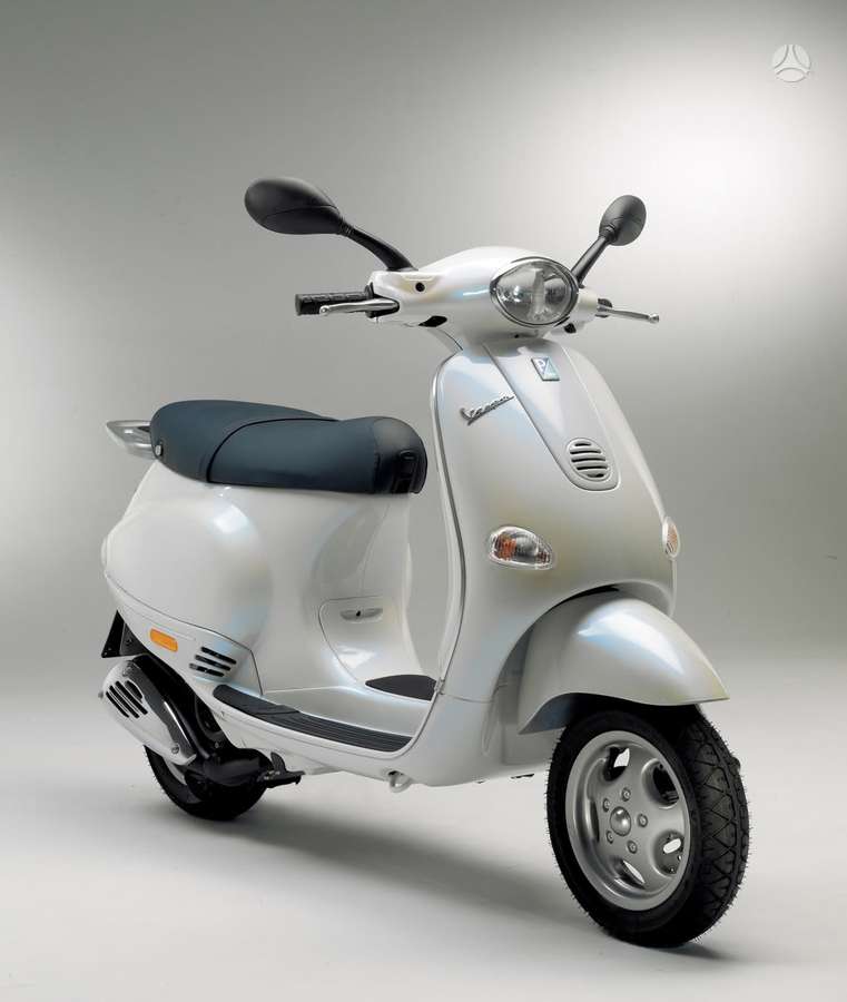 Piaggio Vespa, scooters / mopeds