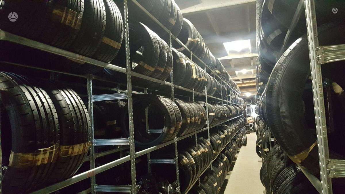 Goodyear EfficientGripPerformance NAUJA, summer 205/55 R17