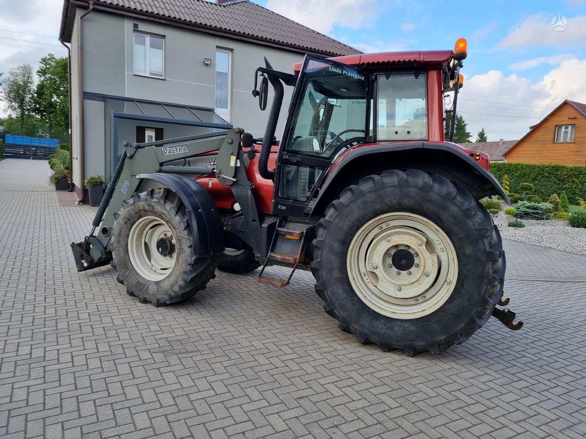 Valtra T120, traktoriai