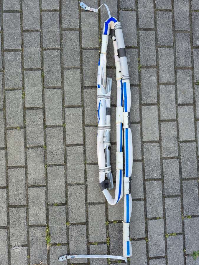 Chrysler Pacifica kėbulo dalys