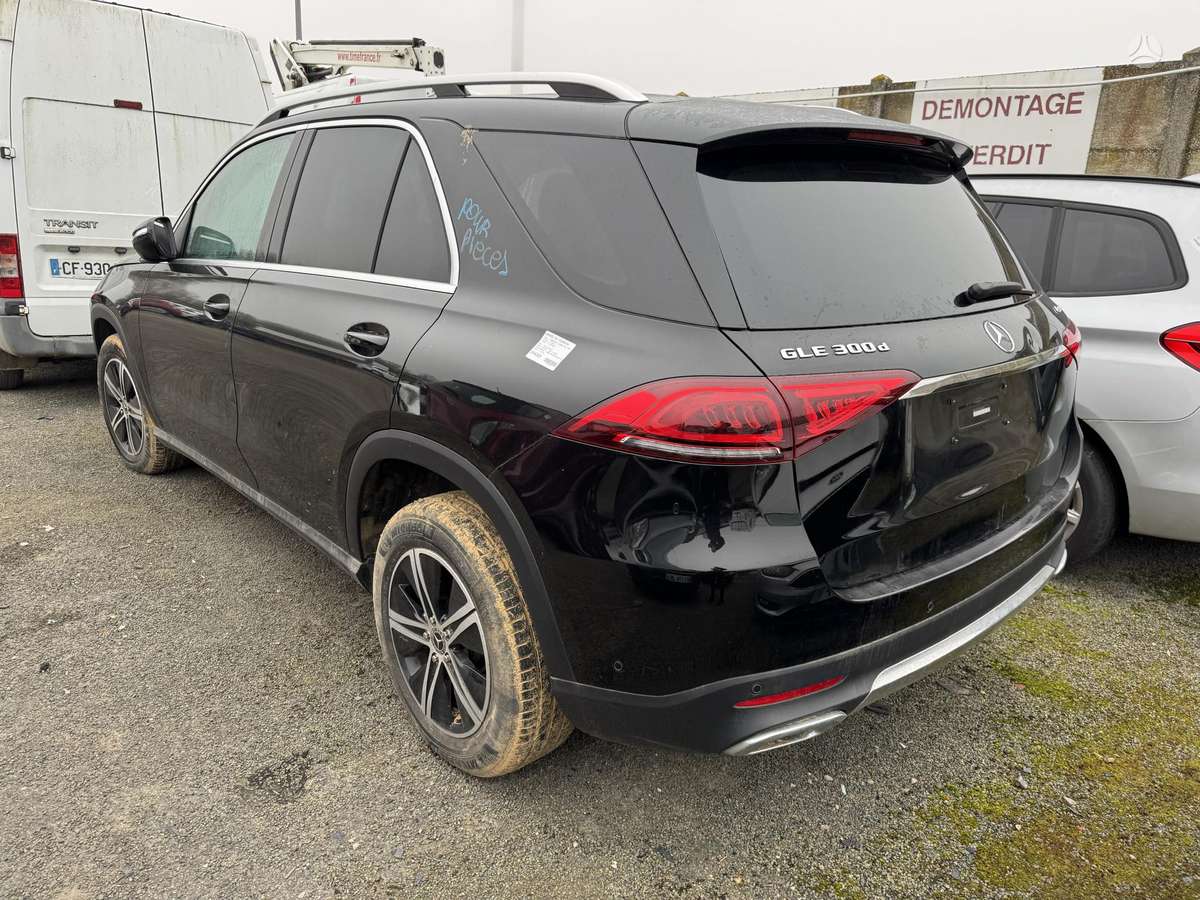 Mercedes-Benz GLE300